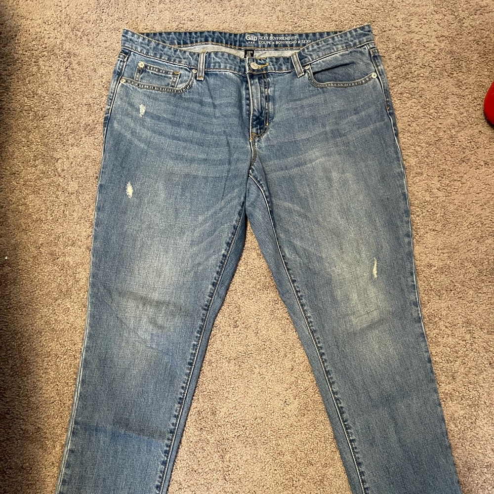 Ladies Gap jeans